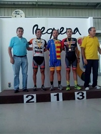 PODIUMREQUENA