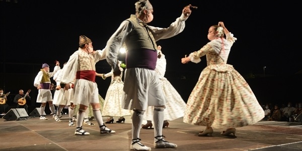 Actuació grup de danses Realenc i Rondalla Faitanar