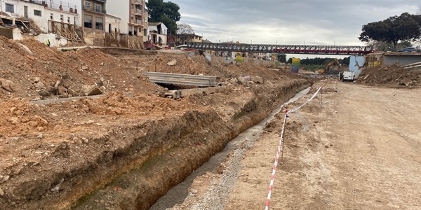 En marxa les obres del nou col·lector al llit del barranc